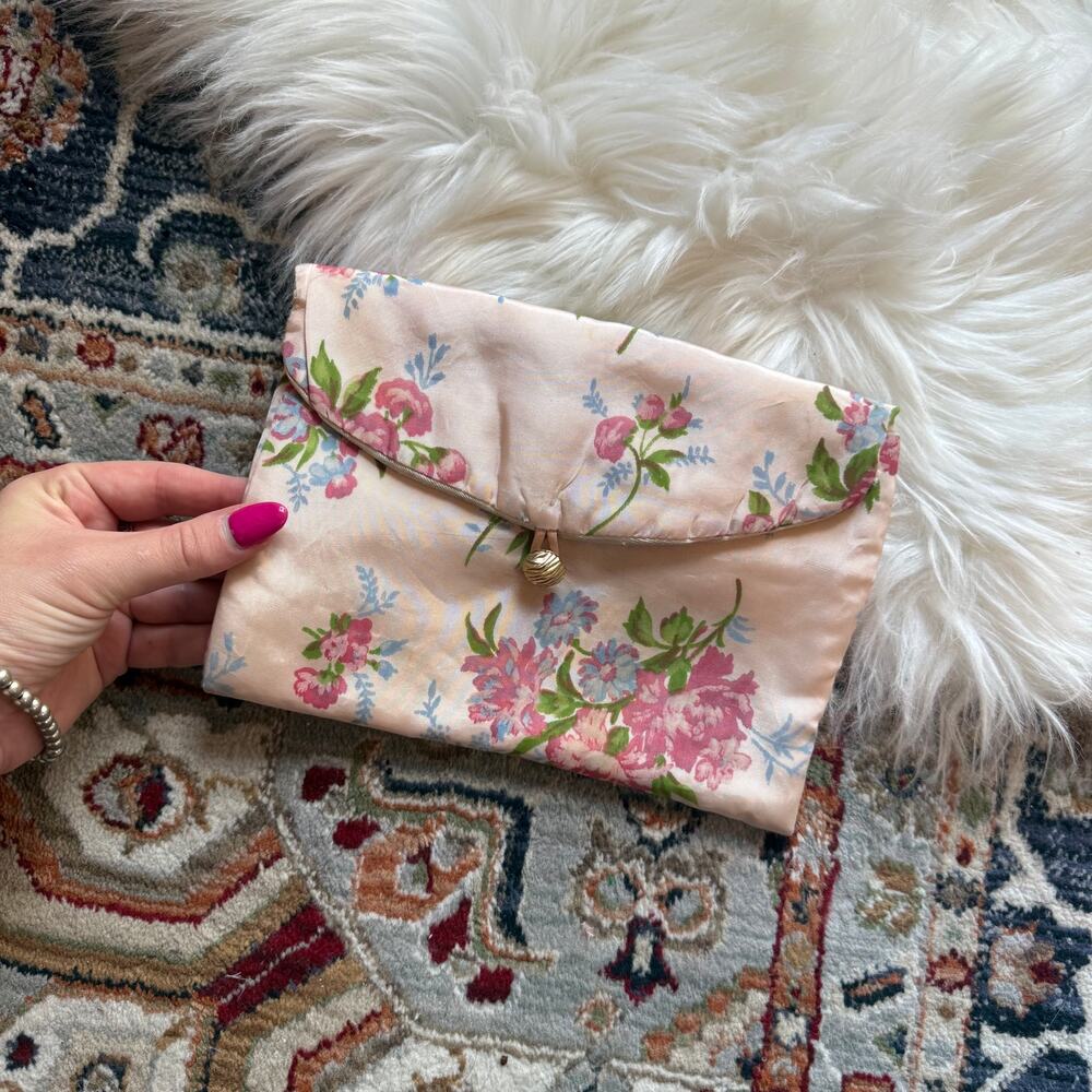 Vintage Floral Satin Coin Purse/Wallet/Bag